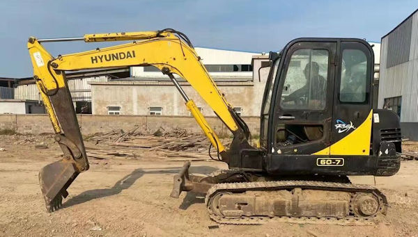 Hyundai R60-7